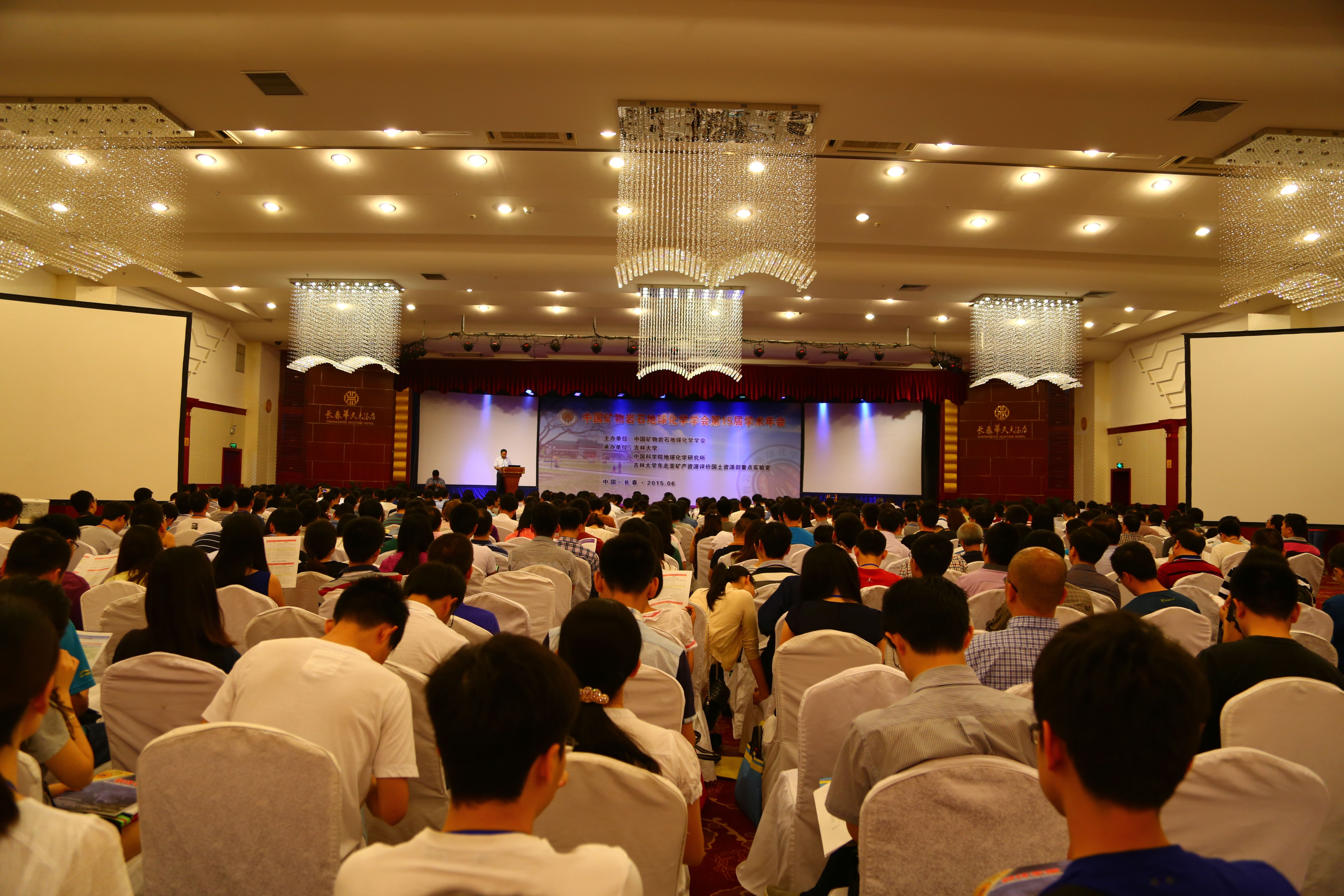 1444894264359382.jpg l_261812211.jpg